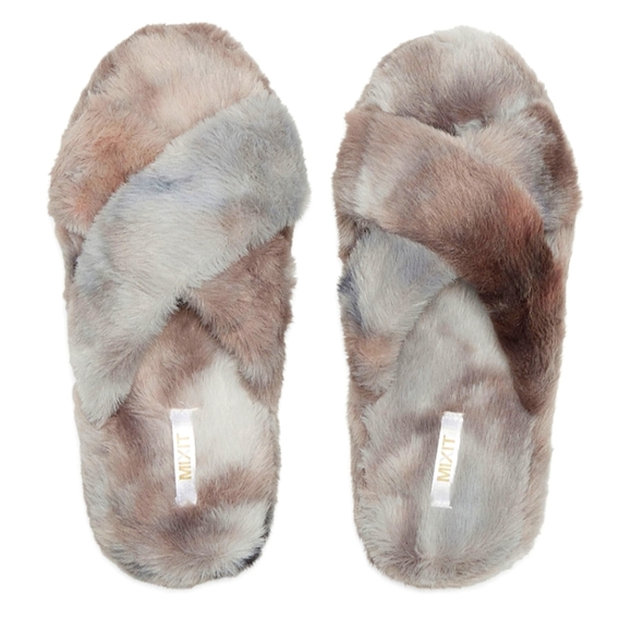 flirtitude Shoes - NWT Flirtitude Tie Dye Cross Slip-On Slippers Size Medium Gauntlet Gray
